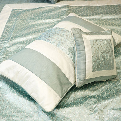 Premium Silk Bedding Set – Elegant Comfort Redefined
