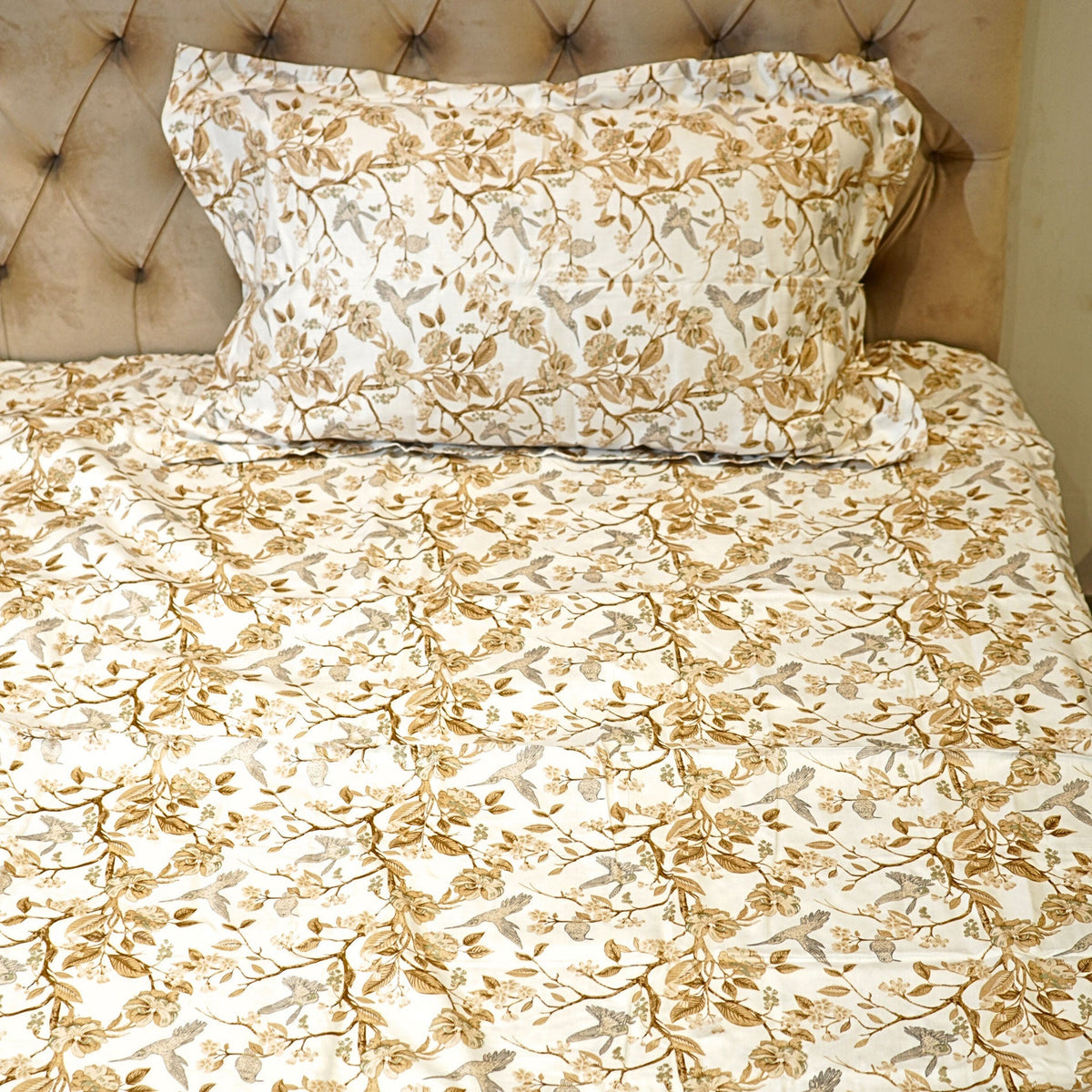 Maple Vines Printed Bedsheet