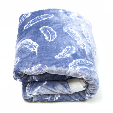 Blue Feather Cloud Premium Plush Blanket – Ultra Soft, Lightweight & Cozy