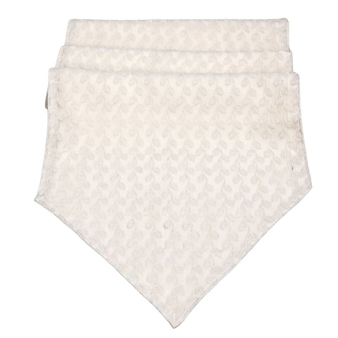 Ivory Bloom – Continuous Petal Runner