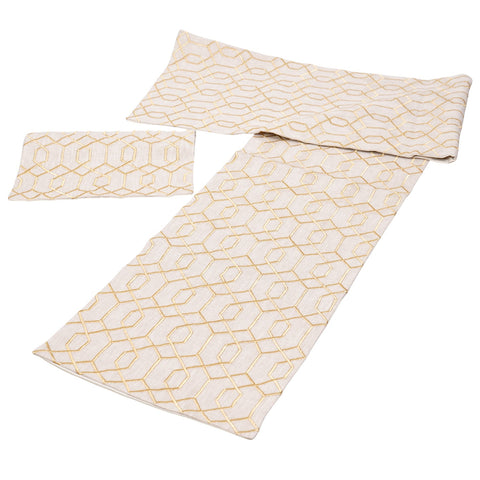 Sands of Shine – Diamond Interlink Runner in Light Beige